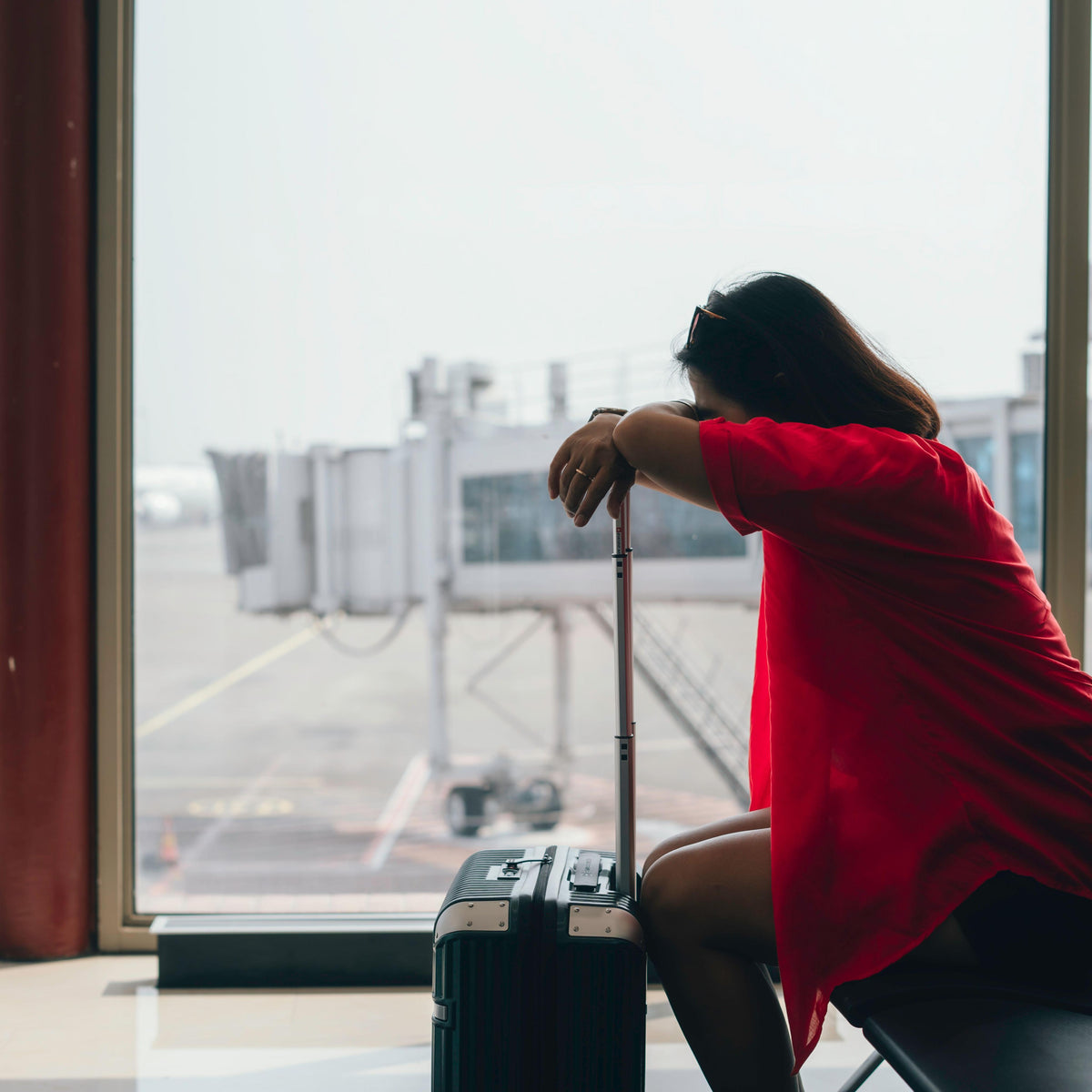 woman experience back pain after travelling